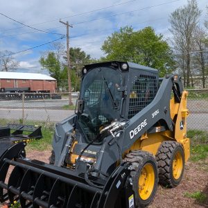 John Deere 318G Skid Steer Loader